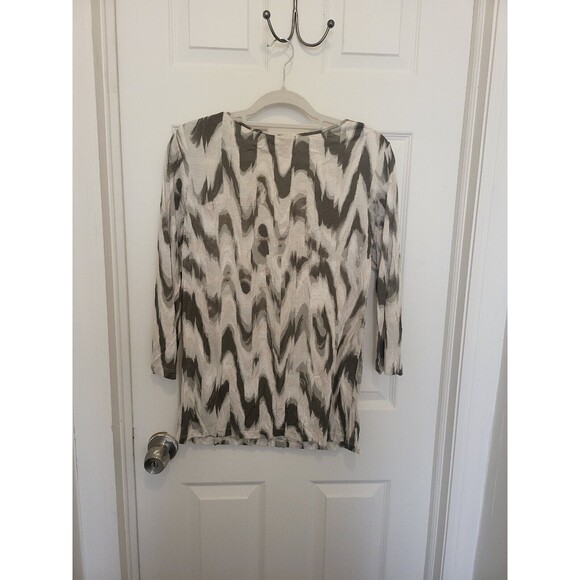 Chico's Long-sleeve blouse Size 8 (Chico's Size 1) - Picture 2 of 3